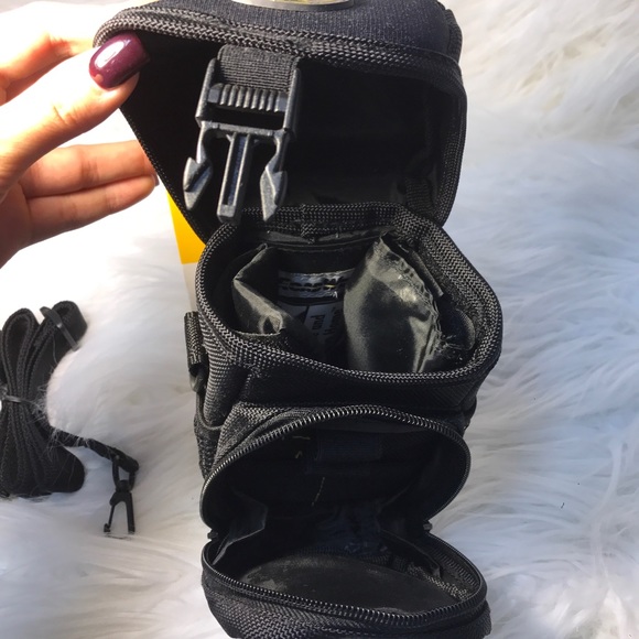 Camera pouch. - Picture 2 of 7